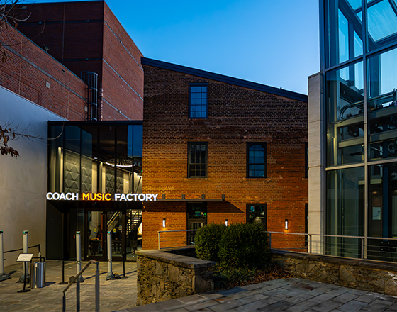 Coach_Entrance.png